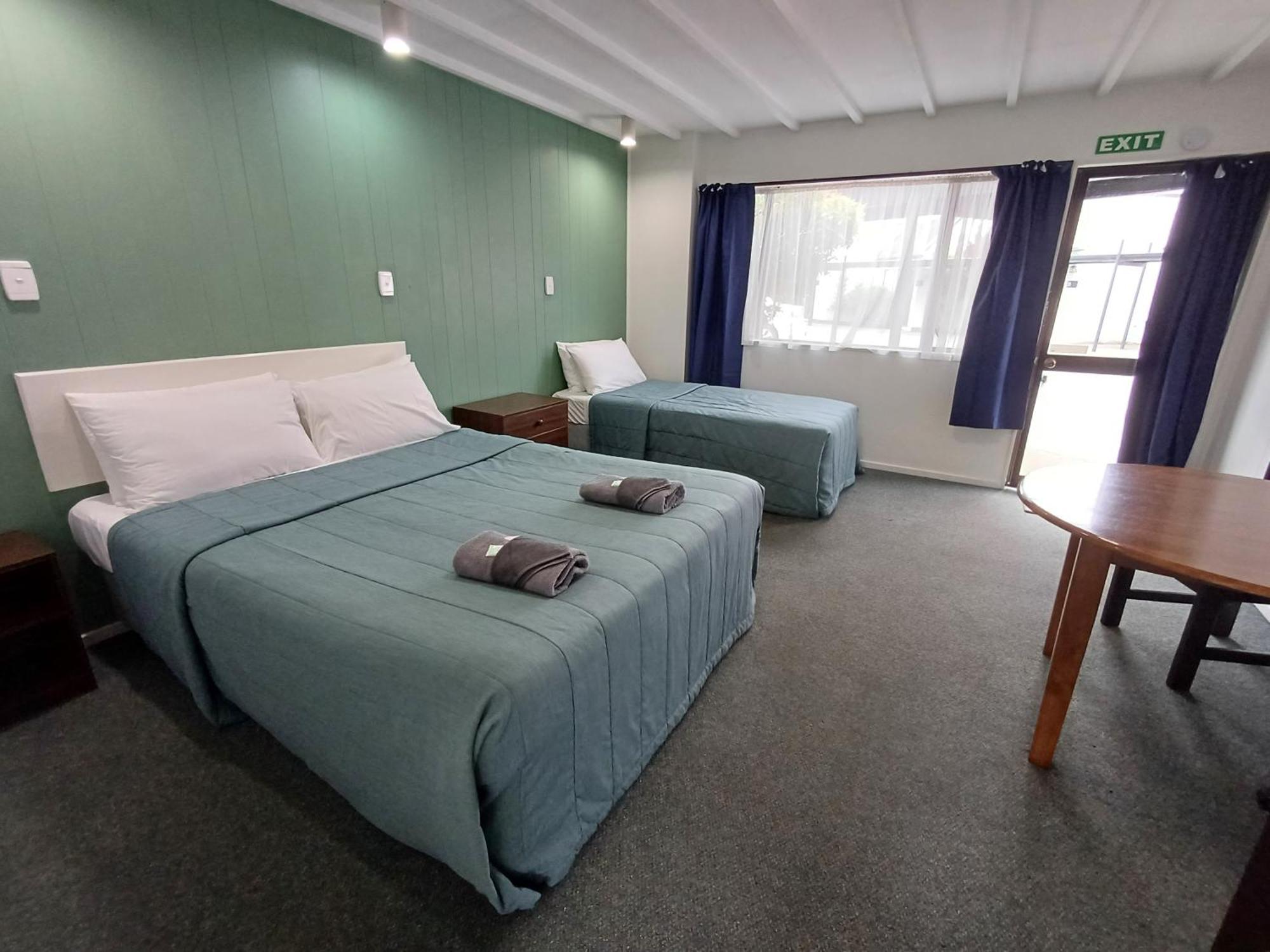 Gothic Heights Motel Крайстчёрч Номер фото