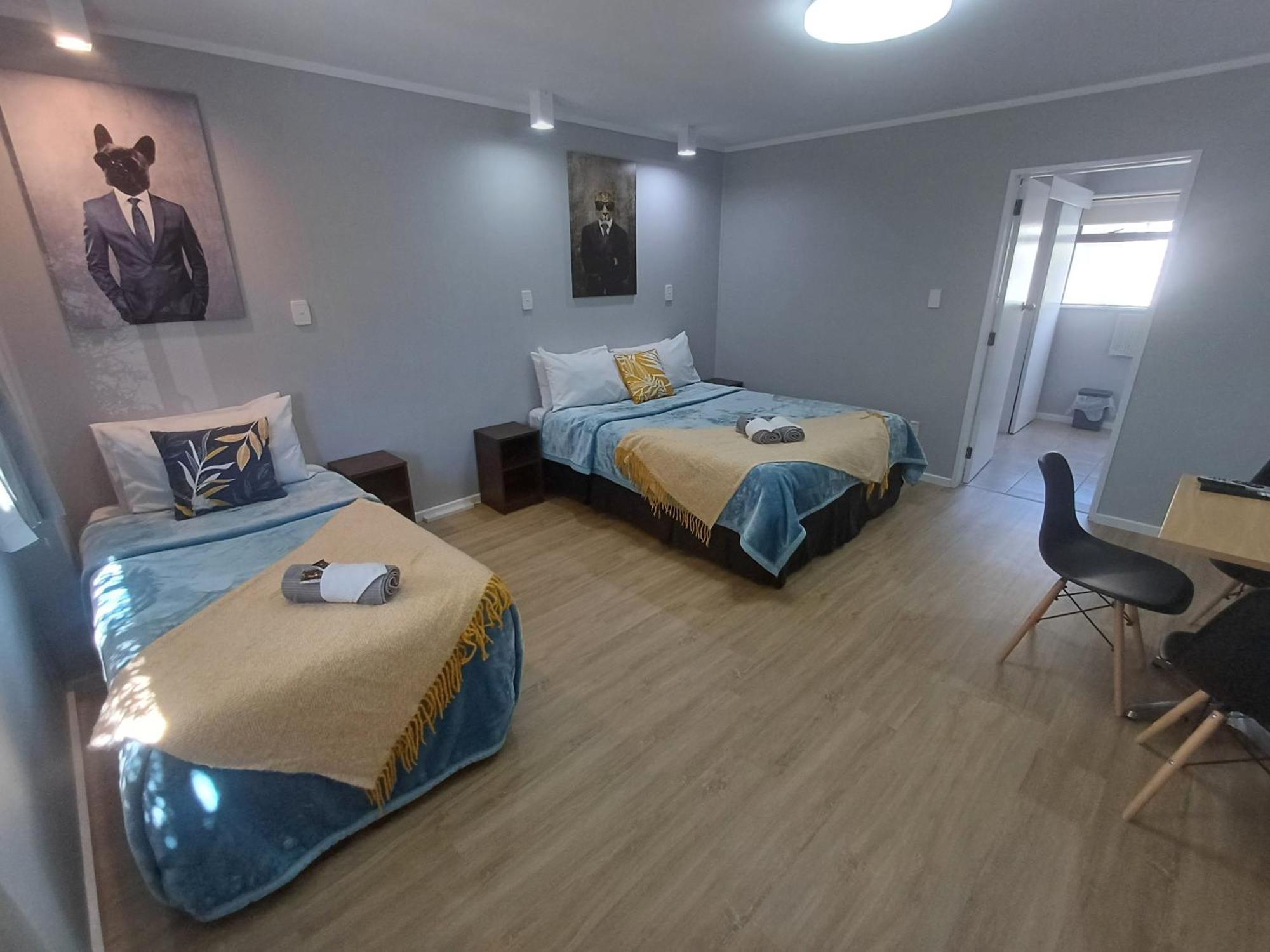 Gothic Heights Motel Крайстчёрч Номер фото
