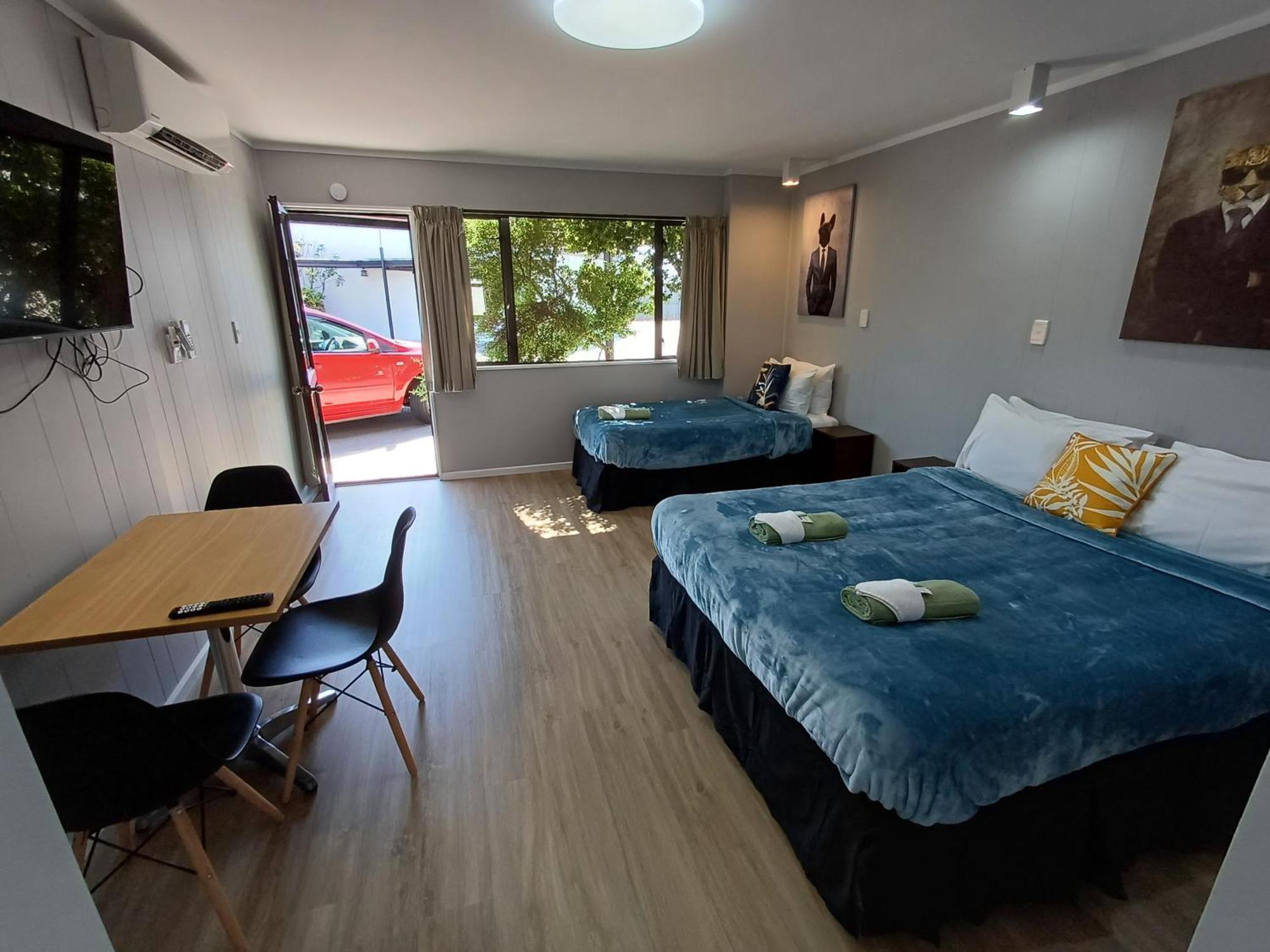 Gothic Heights Motel Крайстчёрч Номер фото
