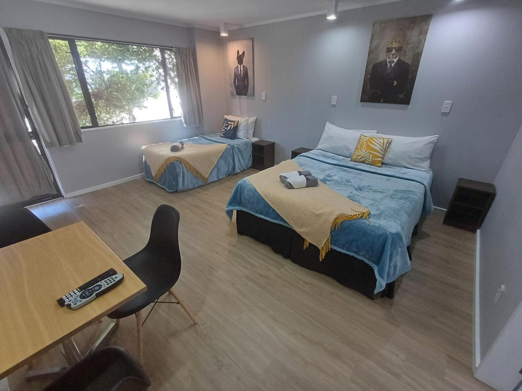 Gothic Heights Motel Крайстчёрч Номер фото